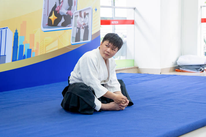 “Bẻ khóa” tình huống nguy hiểm, 13WIN13-ers rèn phản xạ tự vệ cùng CLB Aikido 32