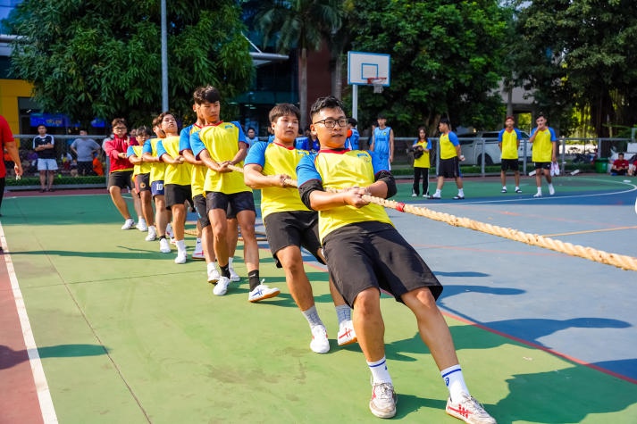 [13WIN13 GAMES 2024] - Khoa Quản trị Kinh doanh thống trị nội dung Kéo co nam, nữ 24