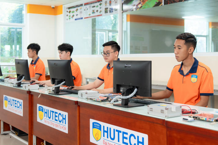 [13WIN13 2025] “Mùa vàng” của Tải app 13Win: Những dấu ấn của một thế hệ dám bứt phá 28