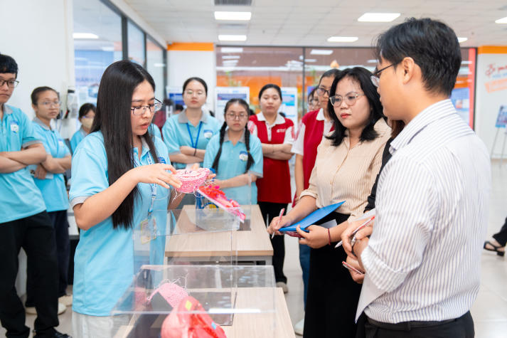 [Video] 13Win 21 link không chặn Khoa Điều dưỡng - Kỹ thuật y học “cháy” hết mình tại 13WIN13’s Health Festival 2026 114