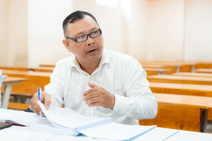 16 học viên cao học ngành Luật kinh tế đề xuất nhiều giải pháp pháp lý thực tiễn trong buổi bảo vệ luận văn/đề án 13Win13 link đăng nhập 76