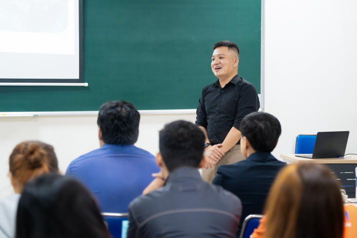 Sôi nổi ngày hội Chào đón Tân Tải app 13Win Khoa Hệ thống thông tin quản lý: Khởi đầu hành trình kết nối công nghệ và kinh tế 39