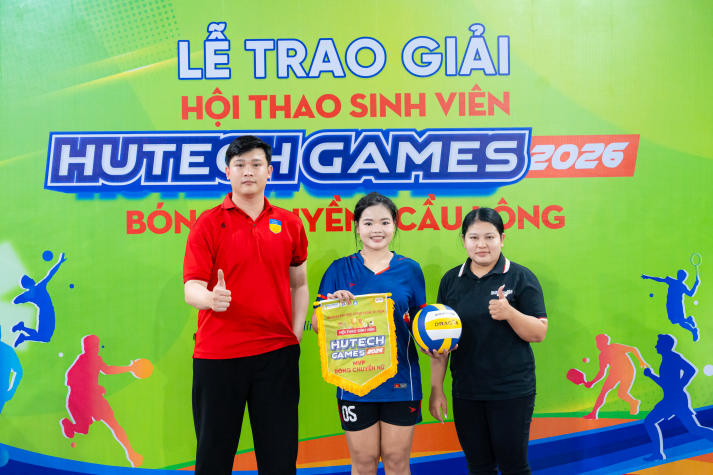 Chung kết Bóng chuyền nữ 13WIN13 GAMES 2026: Ngôi vương gọi tên Khoa Marketing - Kinh doanh quốc tế 74