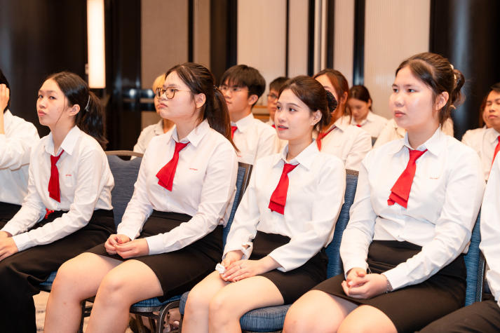 [Video] Không gian 5 sao trở thành lớp học: 13Win 21 link không chặn Quản trị khách sạn trải nghiệm tại Hilton Saigon và Renaissance Saigon 51