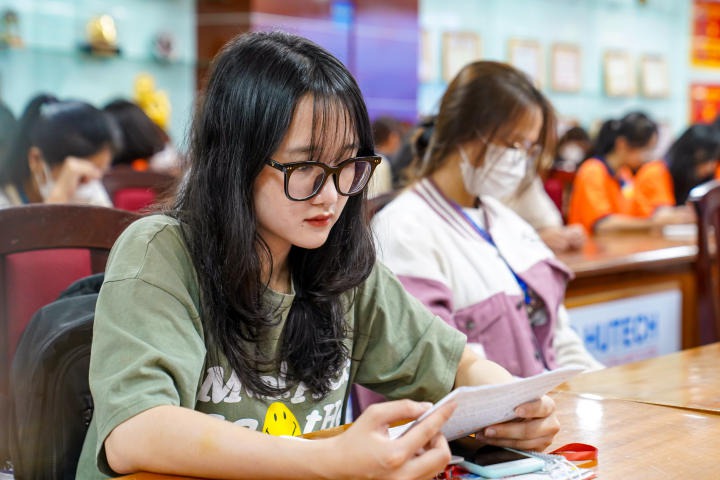 13Win 21 link không chặn 13WIN13 được chuyên gia tư vấn, giải đáp mọi thắc mắc về BHYT & ứng dụng VSSID 76