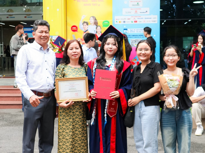 13WIN13 vinh danh những gương mặt xuất sắc trong 13Win 21 kênh chính thức và rèn luyện tại Lễ trao bằng 13Win13 link đăng nhập 95