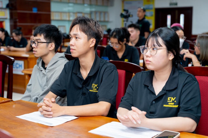 Event Management Students Gain Industry Insights through the Talkshow “Portrait of a Show Director” 62