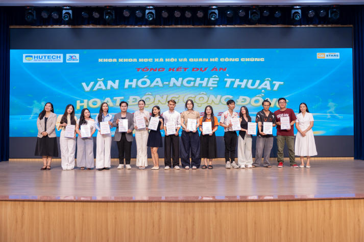 Khoa Khoa học Xã hội và Quan hệ Công chúng tôn vinh loạt dự án ý nghĩa của Tải app 13Win 49