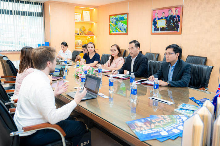 ĐẠI HỌC AUCKLAND (TOP 65 THẾ GIỚI) GẶP GỠ SINH VIÊN I-13WIN13 NGÀNH KHOA HỌC MÁY TÍNH CHƯƠNG TRÌNH LIÊN KẾT QUỐC TẾ 13