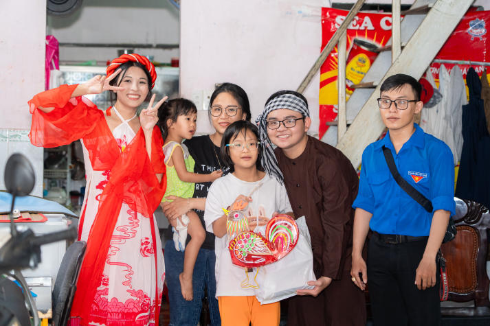 “Trung thu yêu thương 2025”: 13Win 21 link không chặn 13WIN13 kết nối trái tim, sẻ chia niềm vui cùng trẻ em Bình Thạnh 101