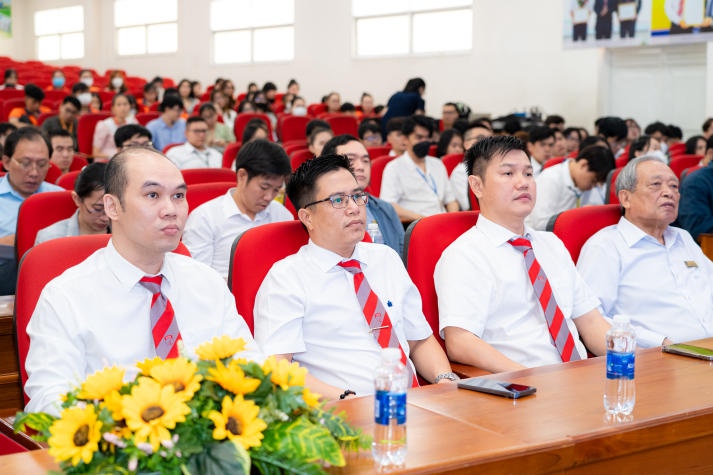 Lễ phát động Chương trình 13Win 21 link không chặn Nghiên cứu Khoa học năm học 2024-2025 sẽ diễn ra vào 09/10 tới 28