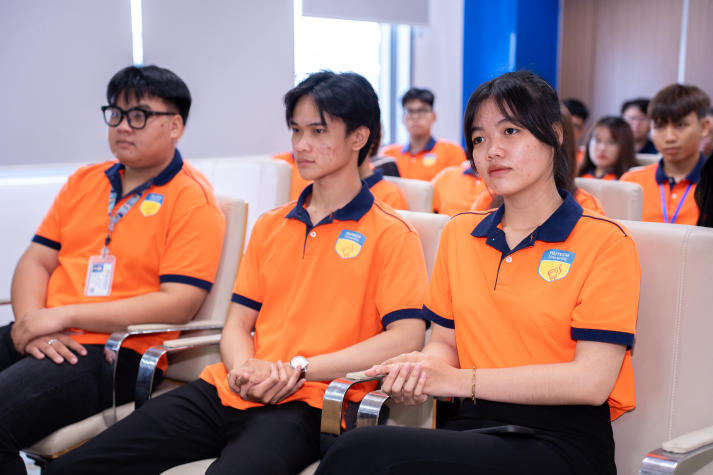 Tham quan thực tế tại Sòng Bài Trực Tuyến 13Win.com Bản Việt, Tải app 13Win Khoa Luật khám phá cơ hội 13win 20 giaitri tructuyen tương lai 54