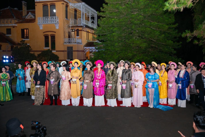 Thí sinh Miss 13WIN13 2025 toả sáng trong phần thi trình diễn thời trang tại Lâm Đồng 29
