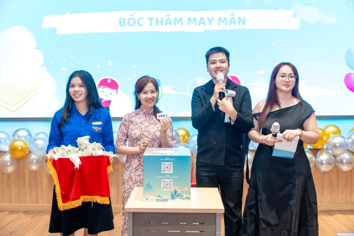 Sôi động, đa sắc màu: Tân Tải app 13Win Www 13Win one trang web chính thức “cháy” hết mình tại Đêm nhạc hội chào năm học mới 58
