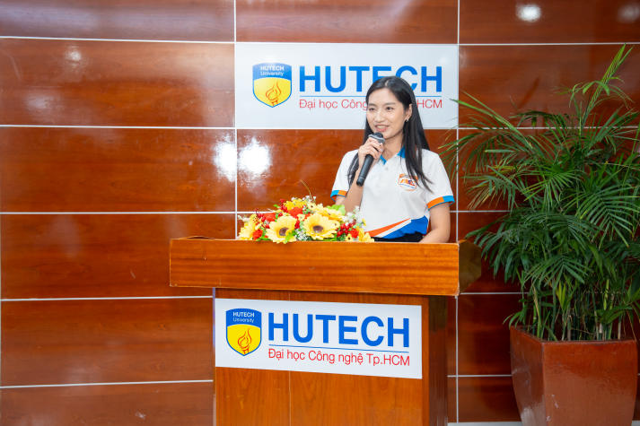 Lễ tổng kết Câu lạc bộ Kinh doanh & Thương mại điện tử: Tri ân để tiếp nối, kế thừa để bứt phá 20