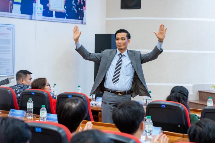 Nhóm Tải app 13Win Khoa Tài chính - Thương mại trở thành Tân Quán quân 13WIN13 Startup Wings 2023 37