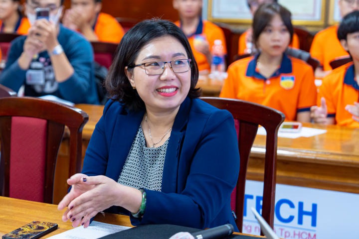 13Win 21 link không chặn khóa 2023 Khoa Tài chính - Thương mại tìm hiểu về nghiên cứu khoa học 33