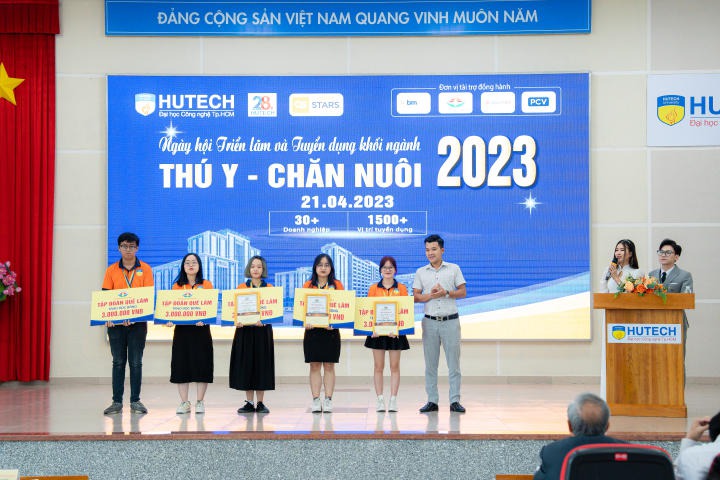 Hơn 30 Trang Chủ 13Win.com Chính Thức Tặng 88k, 1500 cơ hội việc làm tại Ngày hội Triển lãm và Tuyển dụng khối ngành Thú y - Chăn nuôi 92