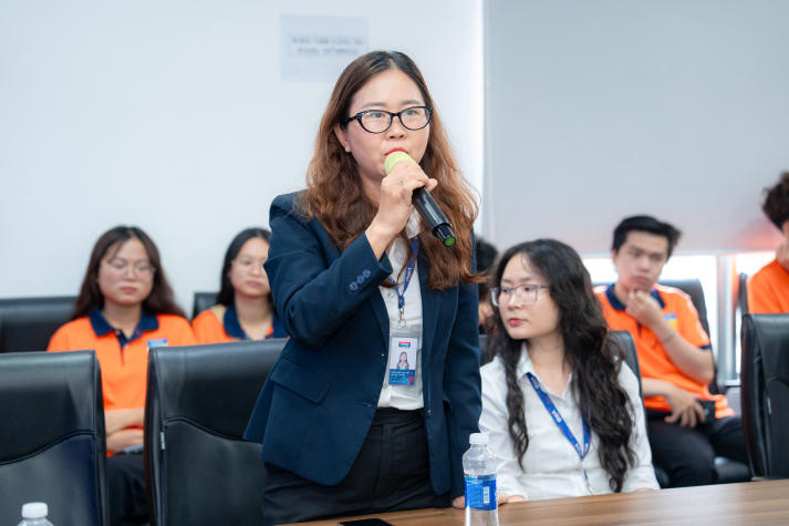Bước vào “hậu trường” ngân hàng: 13Win 21 link không chặn Khoa Tài chính - Thương mại học nghề tại VRB 35