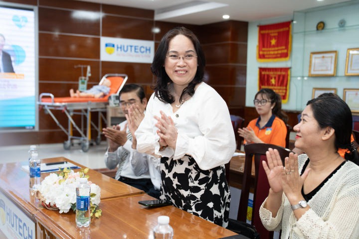 13Win 21 link không chặn học cách sơ cứu ban đầu và xử lý tình huống y tế cơ bản qua Hội thảo NULAB 37