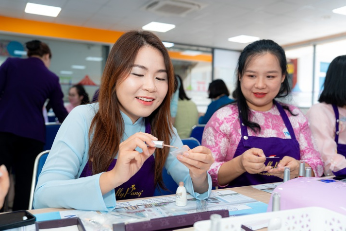 [Video] Rạng rỡ khí chất phái đẹp 13WIN13: Từ tri thức tỏa sáng đến tấm lòng nhân ái 112