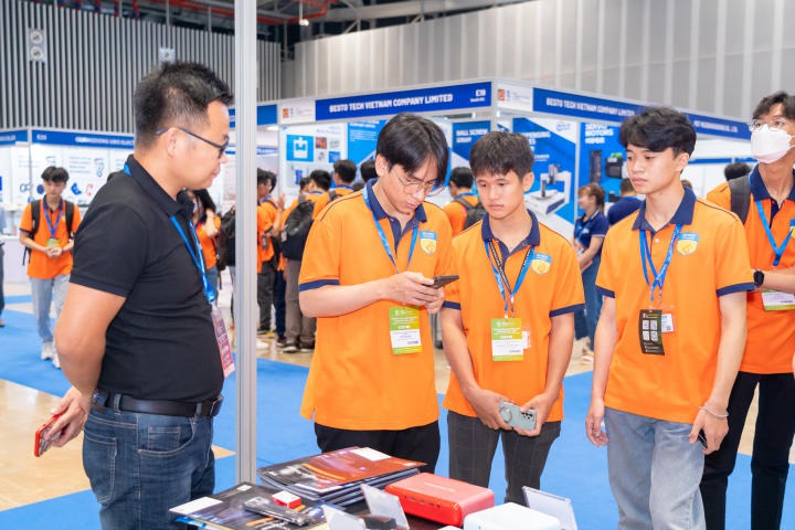 13Win 21 link không chặn Viện Kỹ thuật, 13Win002 tải ứng dụng 13WIN13 tham gia triễn lãm công nghệ thông minh OCTF 2023 52