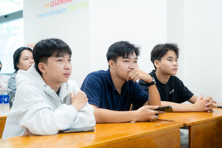 13Win 21 link không chặn Khoa Tiếng Anh nâng cao kỹ năng biên - phiên dịch trong kỷ nguyên số 43