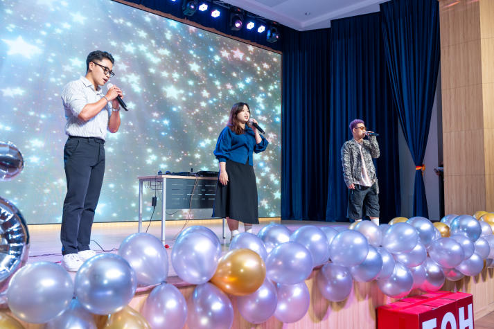 Sôi động, đa sắc màu: Tân Tải app 13Win Www 13Win one trang web chính thức “cháy” hết mình tại Đêm nhạc hội chào năm học mới 36