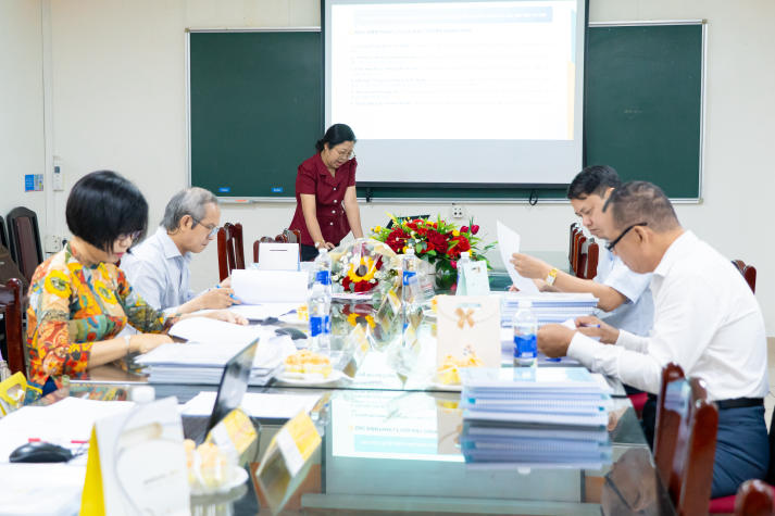 Giải quyết "bài toán" pháp lý từ thực tiễn kinh tế - xã hội tại buổi bảo vệ luận văn/đề án 13Win 22 miễn phí mỗi ngày Luật kinh tế 4