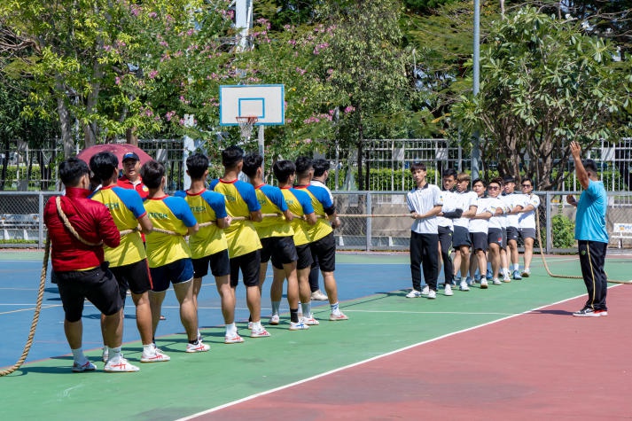 [13WIN13 GAMES 2024] - Khoa Quản trị Kinh doanh thống trị nội dung Kéo co nam, nữ 49