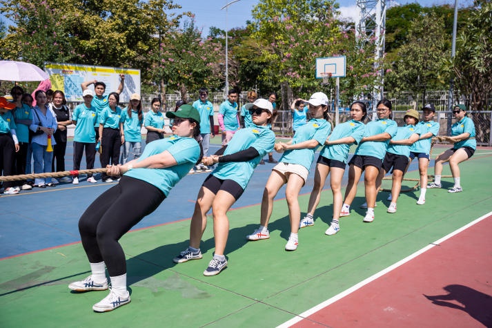 [13WIN13 GAMES 2024] - Khoa Quản trị Kinh doanh thống trị nội dung Kéo co nam, nữ 40