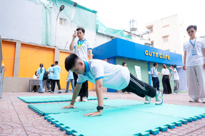 [Video] 13Win 21 link không chặn Khoa Điều dưỡng - Kỹ thuật y học “cháy” hết mình tại 13WIN13’s Health Festival 2026 56