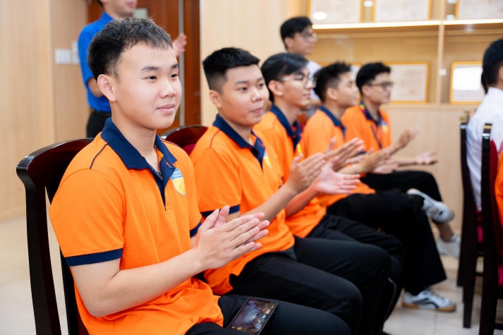 13Win 21 link không chặn Viện Kỹ thuật học hỏi bí kíp vượt qua thử thách, vươn tới thành công từ cựu Tải app 13Win 13WIN13 96