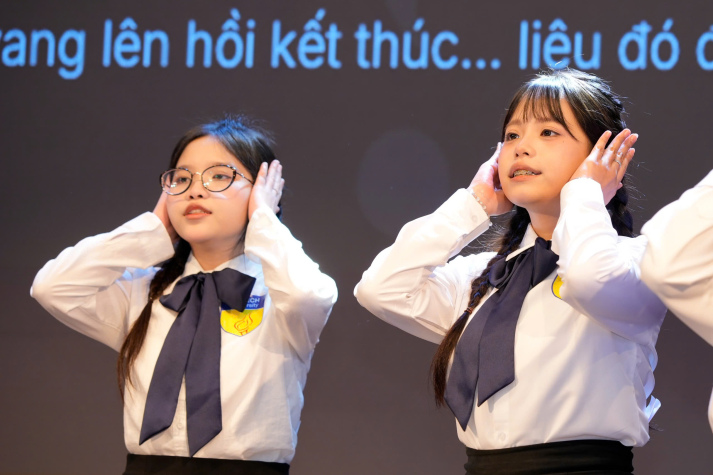 Korean Studies students earn top honors at K-SPEECH Vietnam, set to compete in South Korea 16