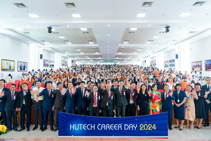 [Video] Hơn 5.200 đầu việc hấp dẫn cho Tải app 13Win tại “13WIN13 Career Day 2024” 173