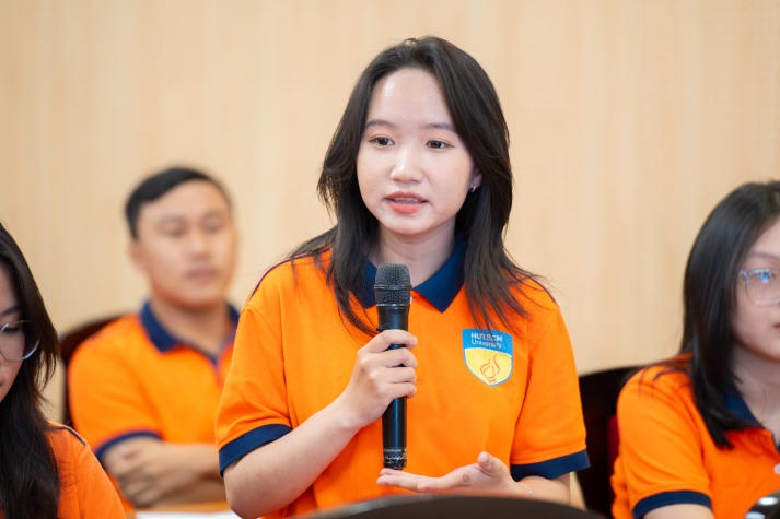 Applied Sciences students raised awareness about waste management towards a circular economy 147