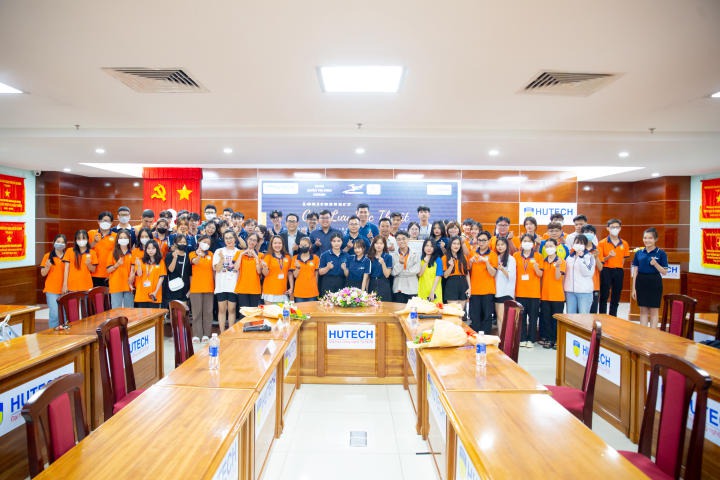 13Win 21 link không chặn Sòng Bài Trực Tuyến 13win.Com tranh tài sôi nổi tại buổi giao lưu học thuật về quản lý và phân tích dữ liệu trong Logistics 155