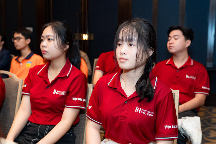 [Ảnh] Chạm tiêu chuẩn 5 sao tại Sheraton Hotel cùng Tải app 13Win I-13WIN13 99