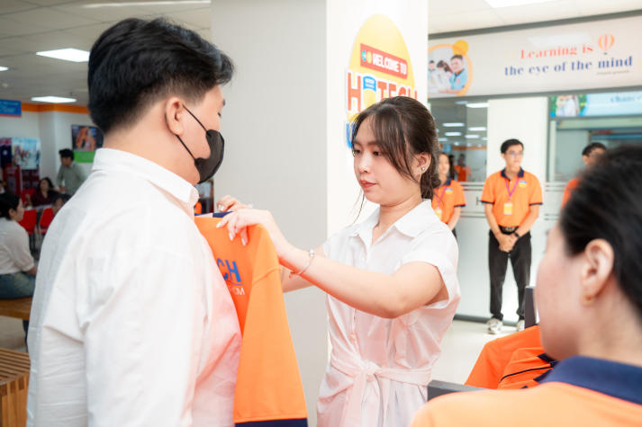 Ấn tượng ngày nhập học: 13WIN13 chào đón tân Tải app 13Win bằng sự chuyên nghiệp và nhiệt tình 88
