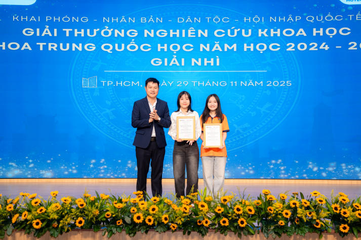 “Khai phóng - Nhân bản - Dân tộc - Hội nhập quốc tế”: bốn trụ cột cho năm học mới của Www 13Win one trang web chính thức 74