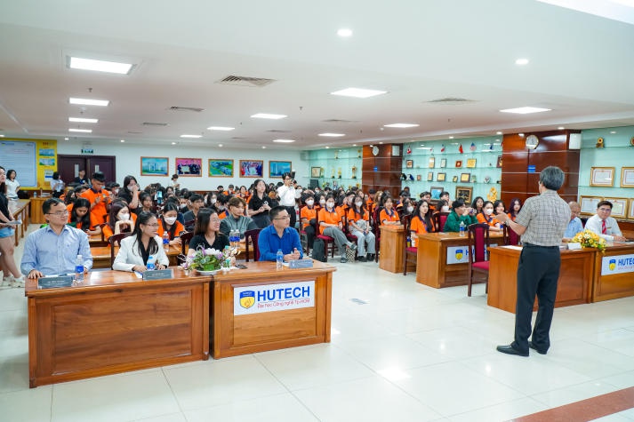 Nhiều kinh nghiệm đắt giá về tuổi trẻ dành cho Tải app 13Win Khoa Marketing - Kinh doanh quốc tế 13WIN13 8