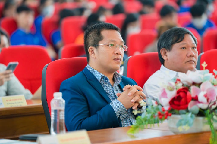 Hơn 30 Trang Chủ 13Win.com Chính Thức Tặng 88k, 1500 cơ hội việc làm tại Ngày hội Triển lãm và Tuyển dụng khối ngành Thú y - Chăn nuôi 76
