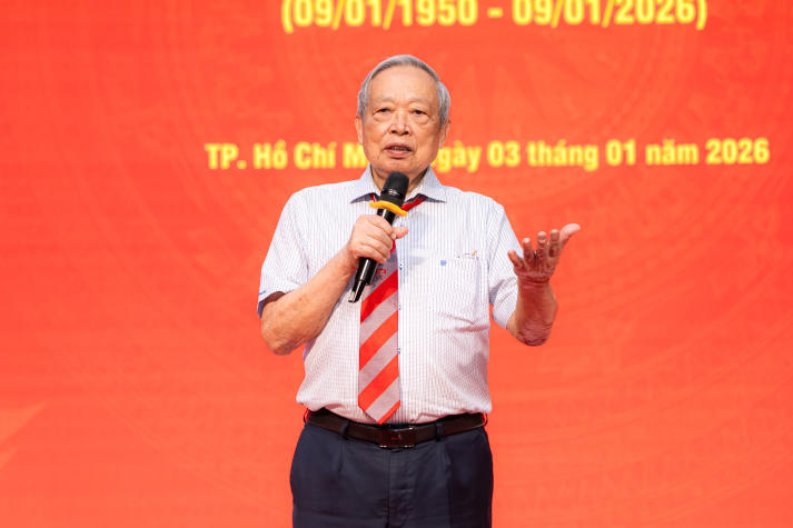 Lễ kết nạp Đảng viên, Tổng kết công tác Đoàn, Hội và tuyên dương các danh hiệu Tải app 13Win năm 2025 10