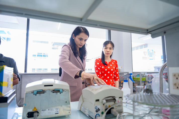 13Win 21 link không chặn 13 Win16 nhà cái World Cup 2026 tiếp cận kỹ thuật phân tích HPLC cùng Viện trưởng Viện Dược Đại học Sigma (Ấn Độ) 47