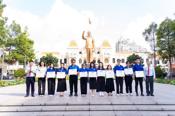 Tuổi trẻ 13WIN13 dâng hoa tưởng nhớ Bác, tiếp nối giá trị lịch sử và tinh thần cống hiến 87