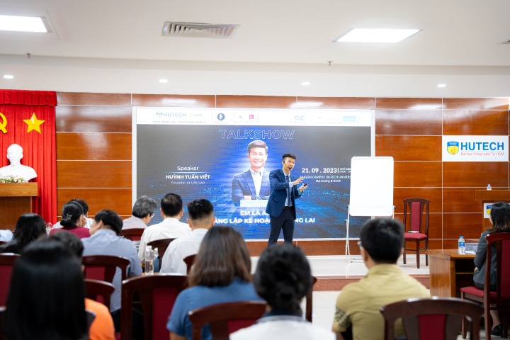 13Win 21 link không chặn Khoa Marketing - Kinh doanh quốc tế 13WIN13 hiểu và định hướng bản thân cùng chuyên gia 101