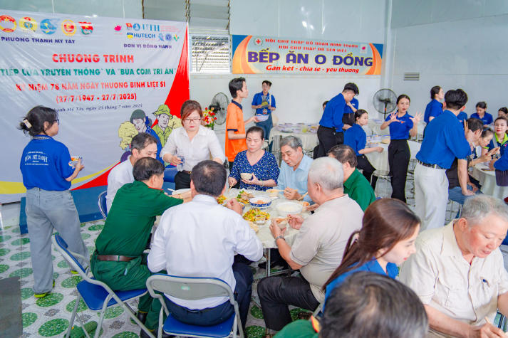 Chiến sĩ Mùa hè xanh 13WIN13 vun đắp lòng biết ơn, gìn giữ truyền thống dân tộc hướng về Ngày Thương binh - Liệt sĩ 171