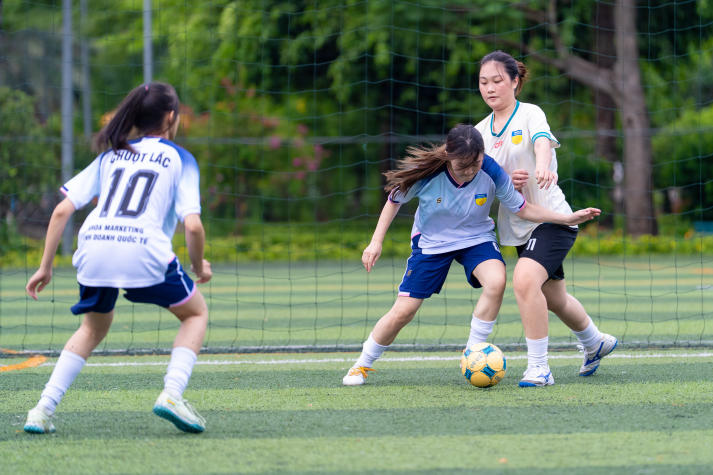 [13WIN13 Games 2026] Lộ diện ngôi vương Bóng đá nam, nữ sau loạt trận Chung kết kịch tính 89