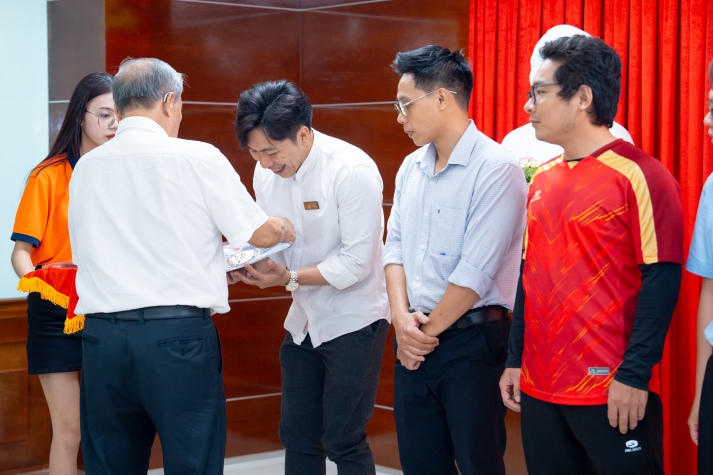 Nhiều vận động viên đạt thành tích xuất sắc trong 13Wing Slot game, Bắn cá, Đá gà, Live Casino, Xổ số “13WIN13 Running Challenge 2024” 294