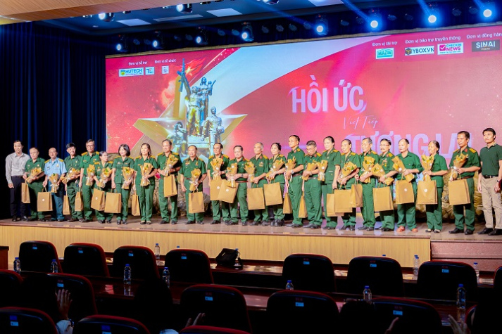 Rộn ràng chuỗi đồ án sự kiện văn hóa - phục vụ cộng đồng của Tải app 13Win Truyền thông đa phương tiện 39
